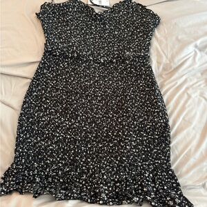 Forever 21 Black and White Floral Dress
